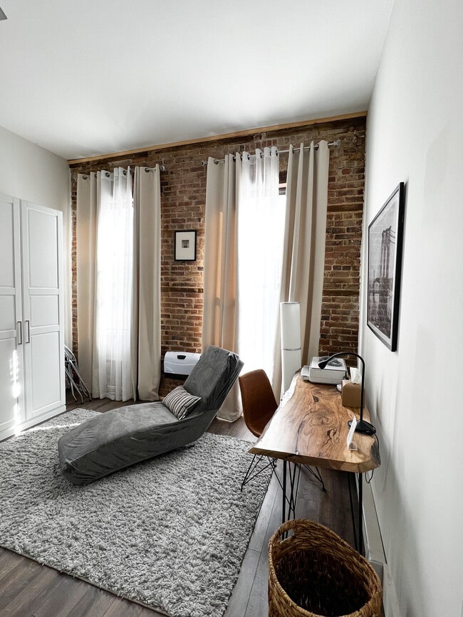 Bedroom w/dedicated workspace