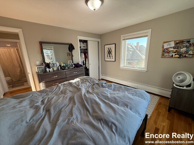 38 Evergreen St unit 4, Boston, MA 02130 - photo 5