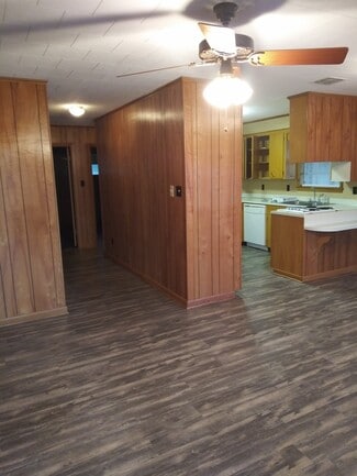 509 Maxine Ave Unit A, McComb, MS 39648