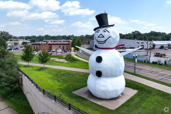 The North Saint Paul Snowman is the world's largest snowman.