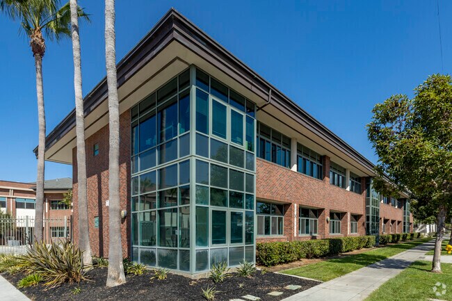 Students in Coronado may attend Coronado High School.