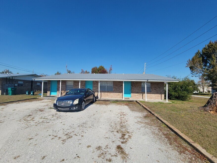 6529 Chipewa St unit F, Callaway, FL 32404 - photo 1