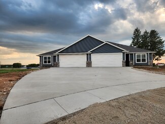 N973-N975 S Magdalyn Ct Unit N975, Greenville, WI 54942