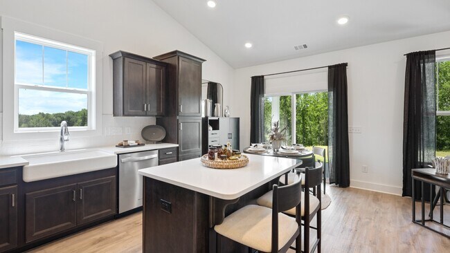 15015 Juglans Ct, Inman, SC 29349 - photo 5