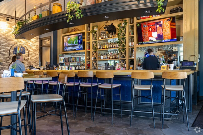 City Pork has a full-service bar in Highland Lakes.