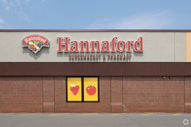 Hannaford Supermarket near Waterboro offers groceries and essentials.