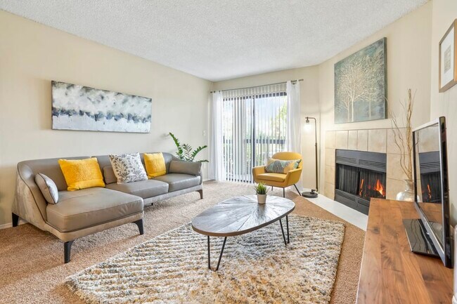 The Joliet at Lowry, Aurora, CO 80012 - photo 3