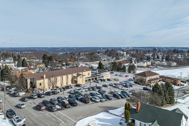 Bishop John King Mussio Elementary School - Rosemont is a private, Catholic school is one of several private school options for families in Steubenville.