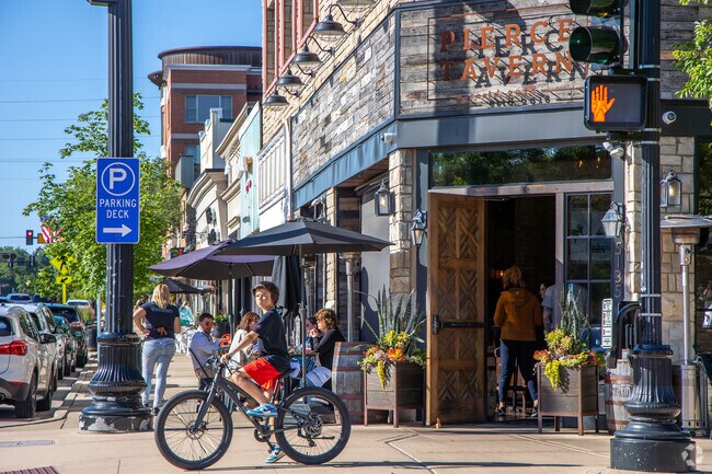 West 83rd residents can head to Pierce Tavern in the nearby Downtown Downers Grove area.