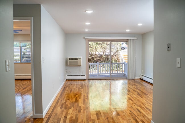 Kenmore Apartments, Southington, CT 06489 - photo 4