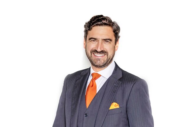 Agent Photo