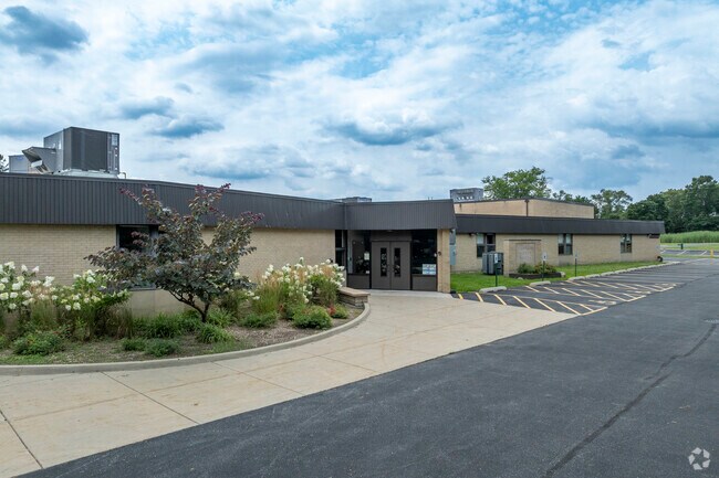 Roselle Middle School has an A on Niche.com.