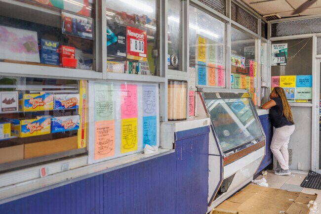 Edmondson Fried Chicken is a local favorite for Franklintown Rd residents.