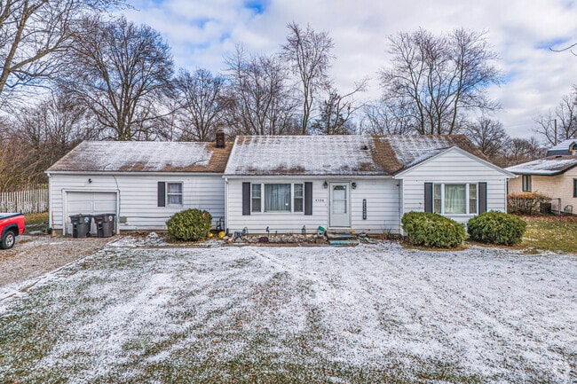 Ranch-style is a common sight in Royal Oaks.
