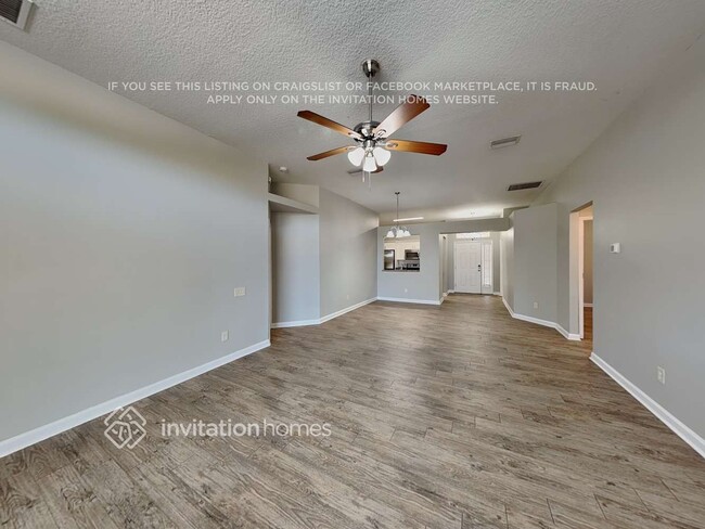 10418 Soaring Eagle Dr, Riverview, FL 33578 - photo 2