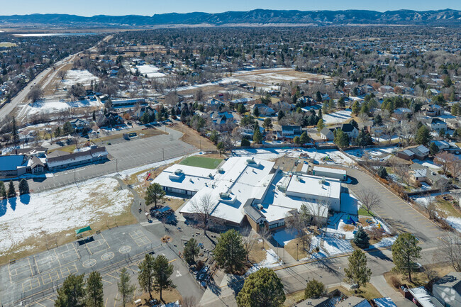 Wilder Elementary School campus in Littleton Colorado on a winter afternoon.