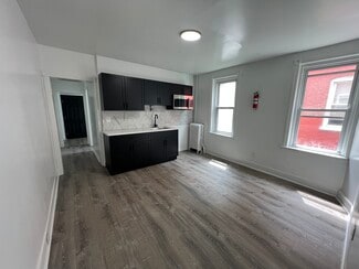 305 E 20th St, Chester, PA 19013