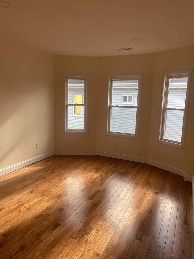 6 Millet St unit 3, Dorchester Center, MA 02124 - photo 2