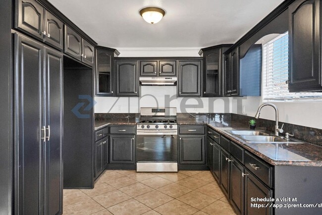 1627 W 82nd St, Los Angeles, CA 90047 - photo 5