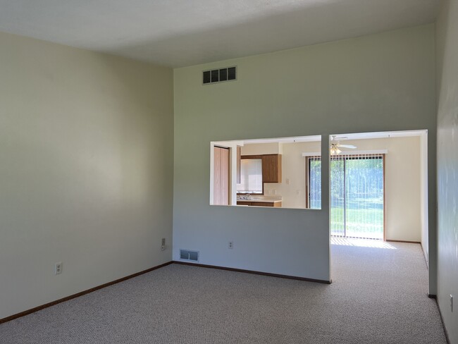 7548 Anderson Ave NE, Warren, OH 44484 - photo 3