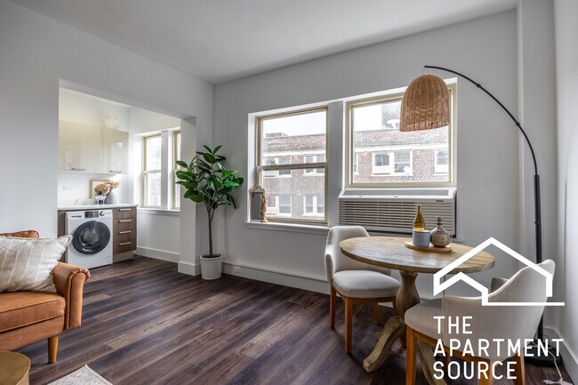 1555 W Hollywood Ave unit 401, Chicago, IL 60660 - photo 4