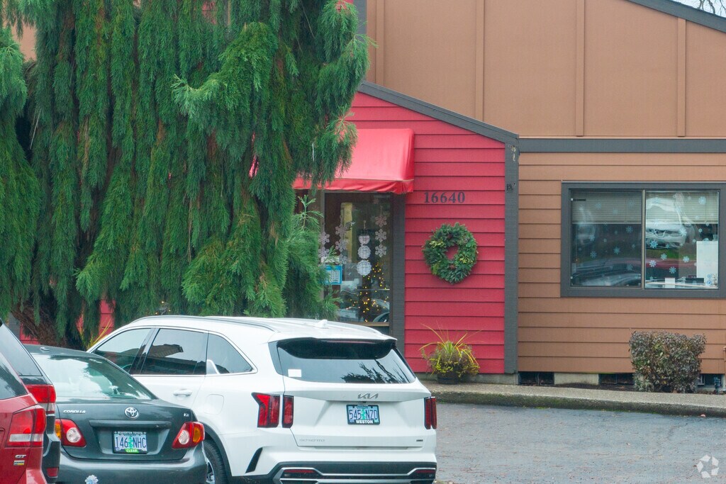 The entrance for Clackamas Day School is hidden behind trees on SE 82nd Dr in Clackamas.