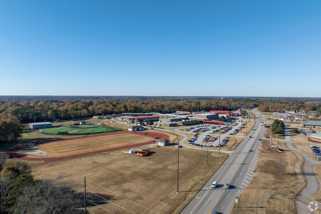 Opelika High School teaches students to give it their all.