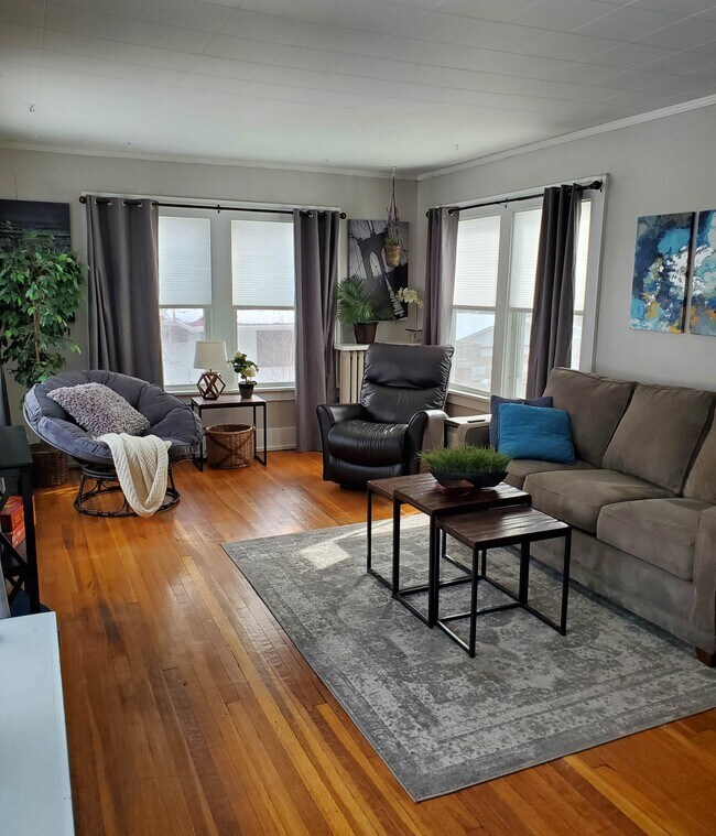 2900 High St Unit 2, Des Moines, IA 50312