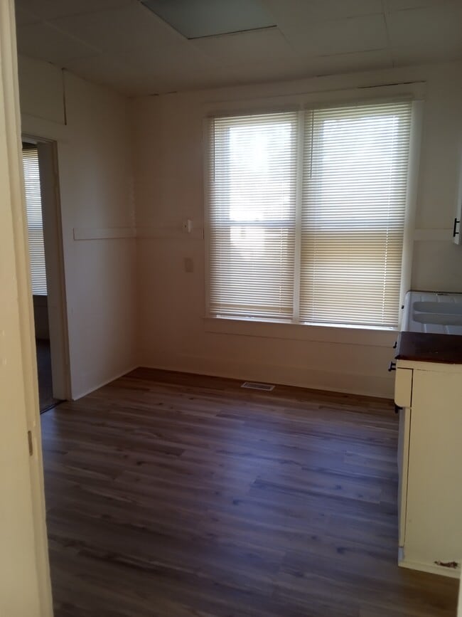 1126 Degroff St, Fort Wayne, IN 46808 - photo 5