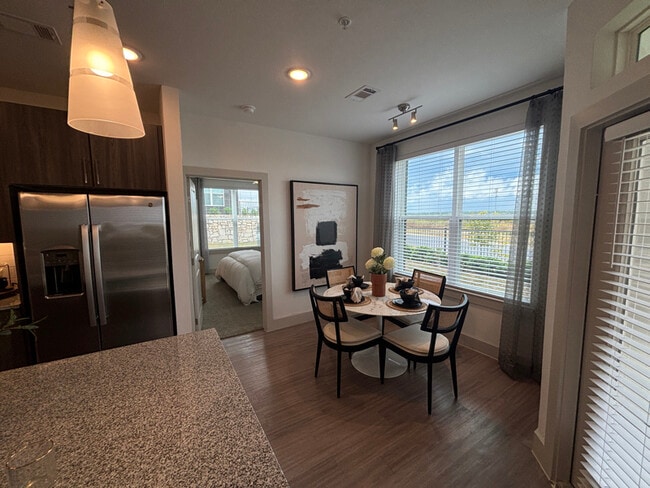 702 Celebration Way unit b5, San Marcos, TX 78666 - photo 7