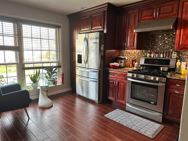 4506 Stonehedge Rd, Edison, NJ 08820 - photo 5