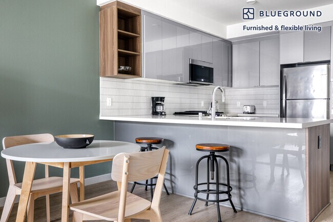 610 Del Sol Dr unit FL6-ID13, San Diego, CA 92108 - photo 4