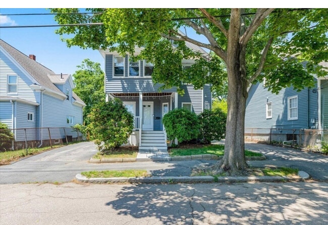 96 Edinboro Rd, Quincy, MA 02169 - photo 2