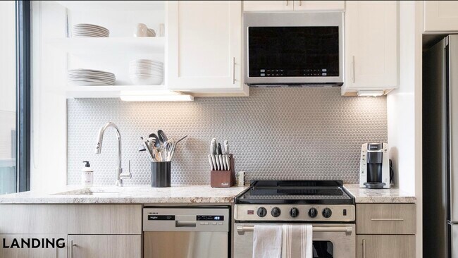 909 Mansion Dr unit 702-207, Frederick, MD 21703 - photo 6