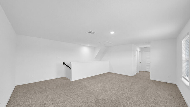 1055 Angie Ln, Hahira, GA - photo 5