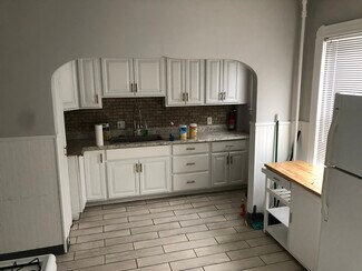 22 Woonasquatucket Ave Unit 2nd Floor, Providence, RI 02911
