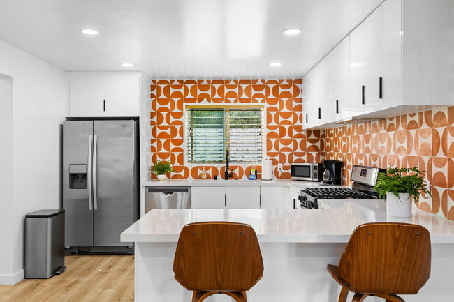 321 N Gertruda Ave unit C, Redondo Beach, CA 90277 - photo 7