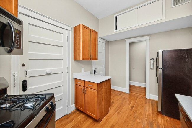 Clermont Condominiums, Cincinnati, OH 45206 - photo 5