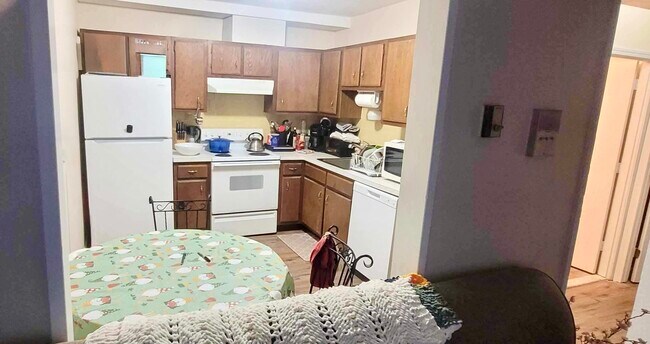 81 Liberty Square Rd unit 16B, Boxborough, MA 01719 - photo 4