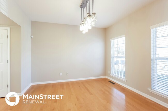 422 Laurel Hills Dr, Mount Juliet, TN 37122 - photo 4