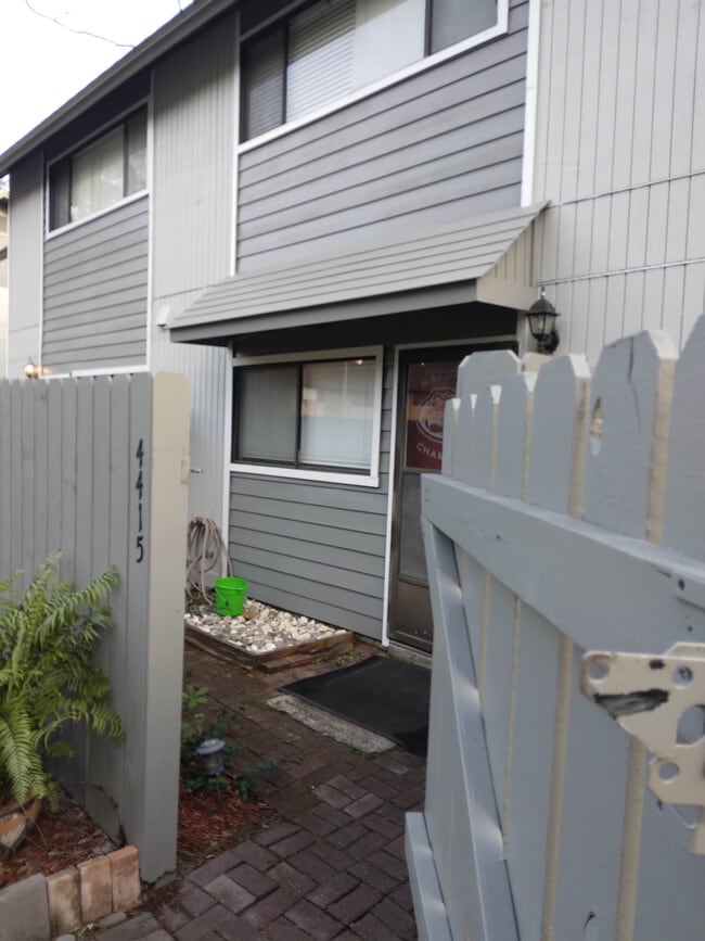 4415 NW 41st Plaza, Gainesville, FL 32606