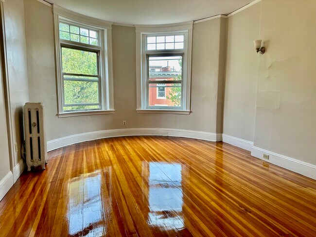 10 Strathmore Rd unit 3, Brookline, MA 02445 - photo 4