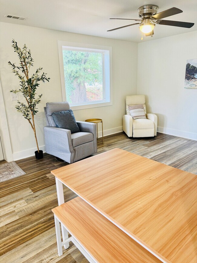 104 Smythe St unit ID1234781P, Greenville, SC 29611 - photo 3