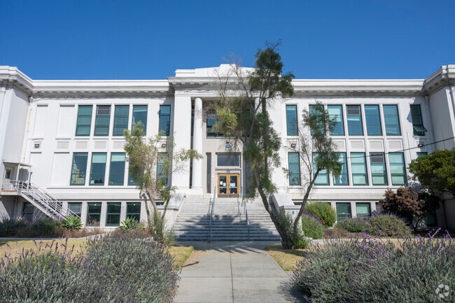 Monarch Community Elementary School focuses on the higher education of its students.