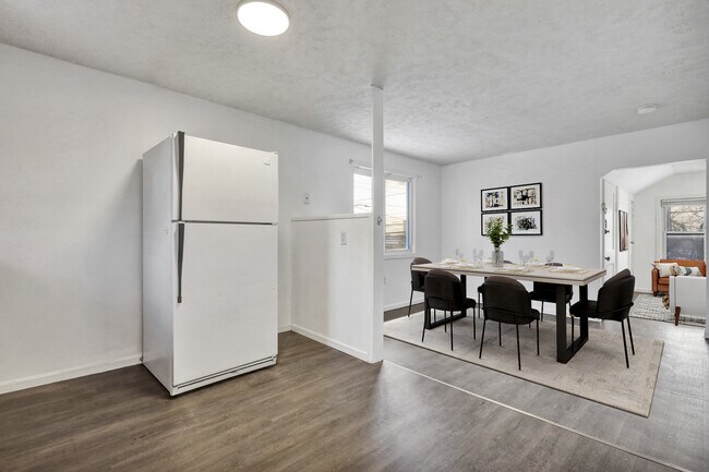 1039 S Pennsylvania Ave unit 2 - Up, Lansing, MI 48912 - photo 7