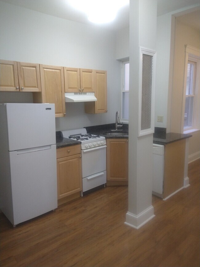 1189 Commonwealth Ave unit 5, Boston, MA 02134 - photo 3