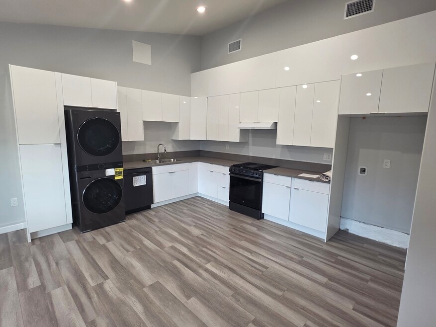 18230 Chase St, Northridge, CA 91325 - photo 1