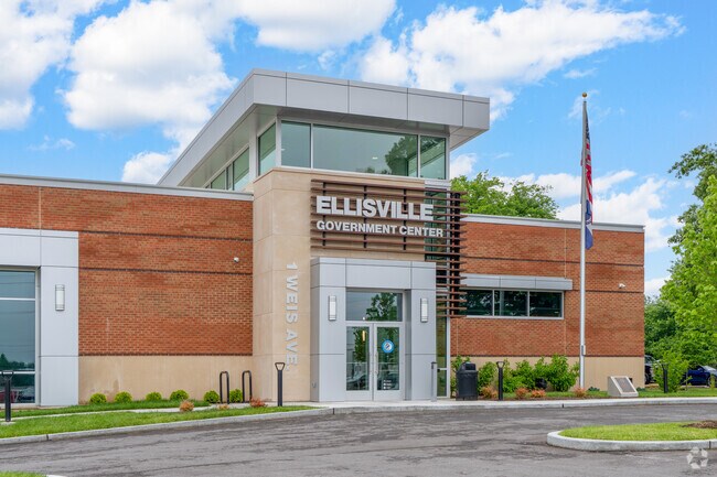 Ellisville is home to 10,000 residents in the heart of St. Louis.