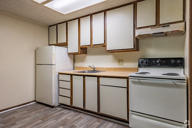 1BR, 1BA - 576SF