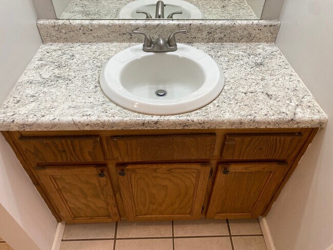 40 Sta Les Cove unit 3, Jackson, TN 38305 - photo 7